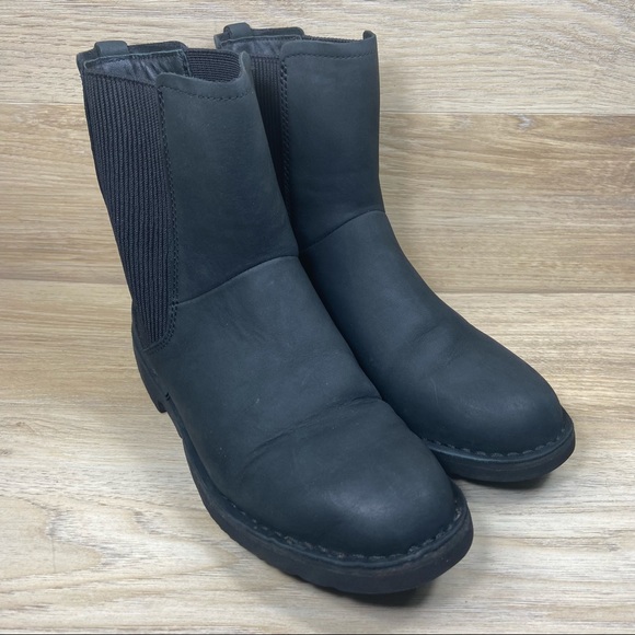 ugg larra